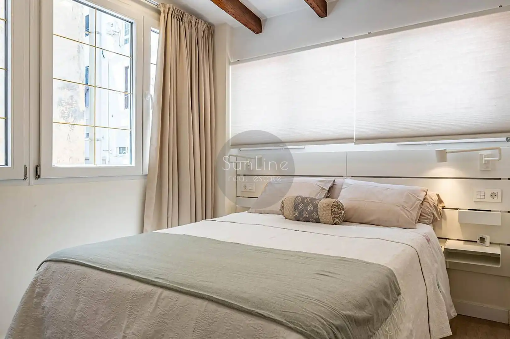 Schlafzimmer von Wohnung zum Verkauf in Valencia mit Klimaanlage, Möbliert und Balkon