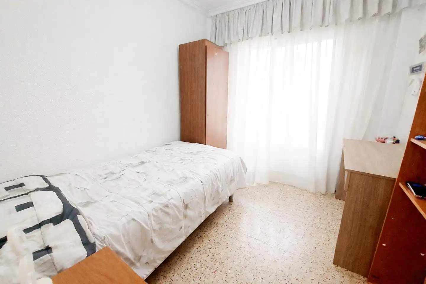 Habitación de Piso en venta en Elche / Elx con Aire acondicionado, Amueblado y Balcón