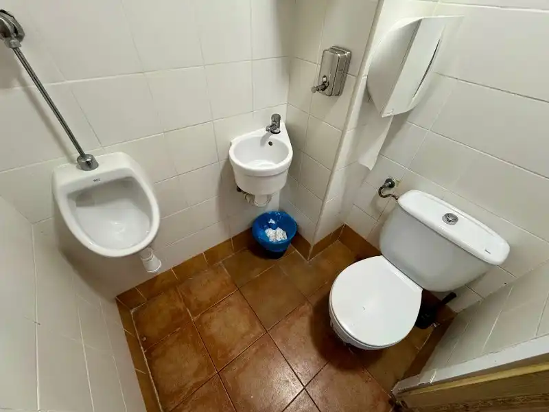 Badezimmer von Geschaftsraum zum Verkauf in Cullera mit Terrasse, Möbliert und Alarm