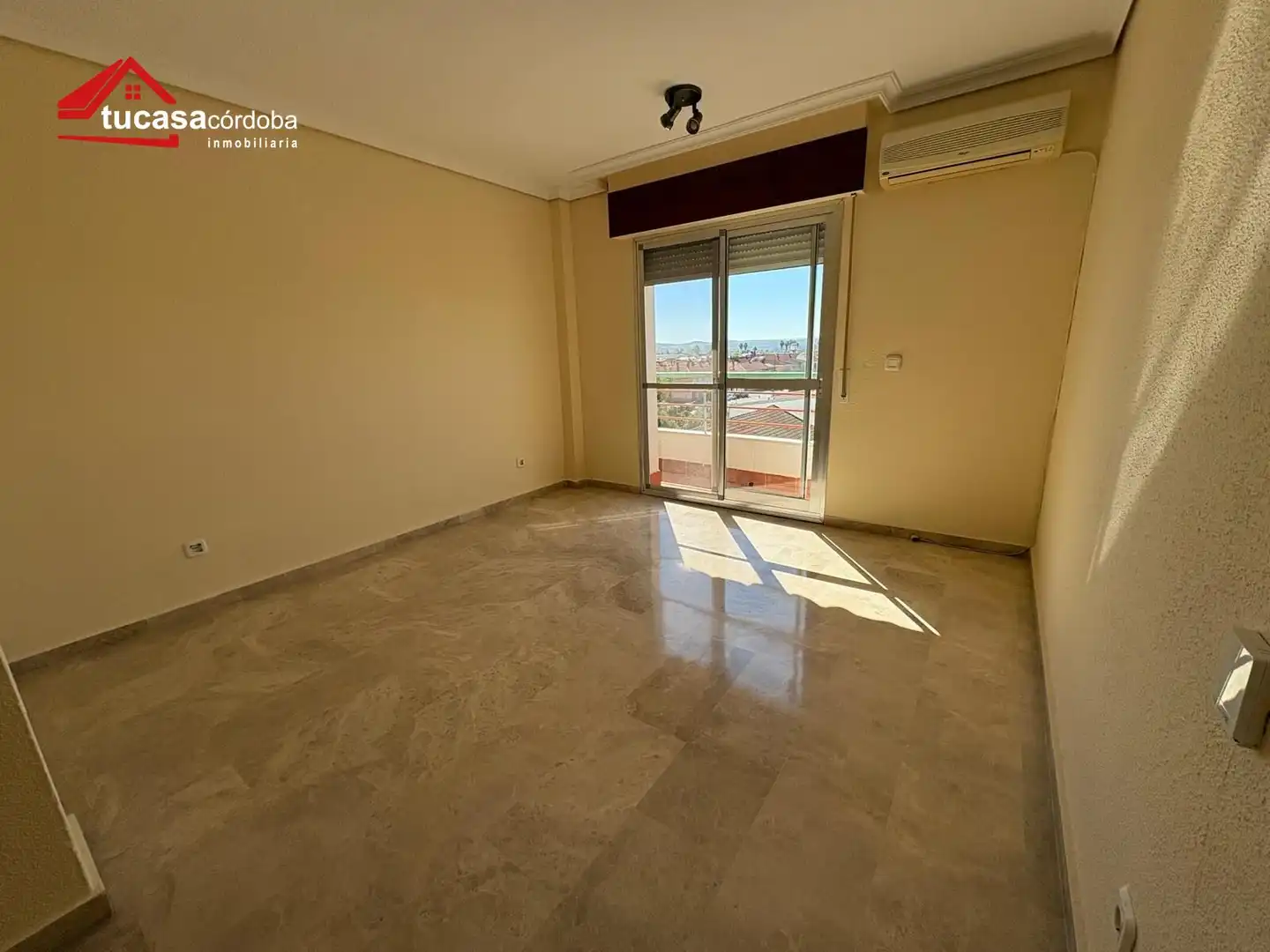 Dormitori de Pis en venda en  Córdoba Capital amb Aire condicionat i Terrassa