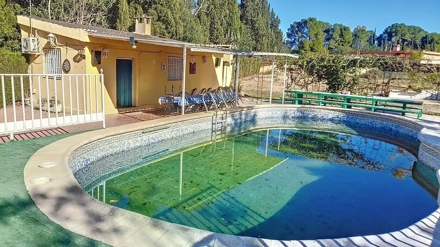Schwimmbecken von Country house zum Verkauf in Bétera mit Privatgarten, Abstellraum und Schwimmbad