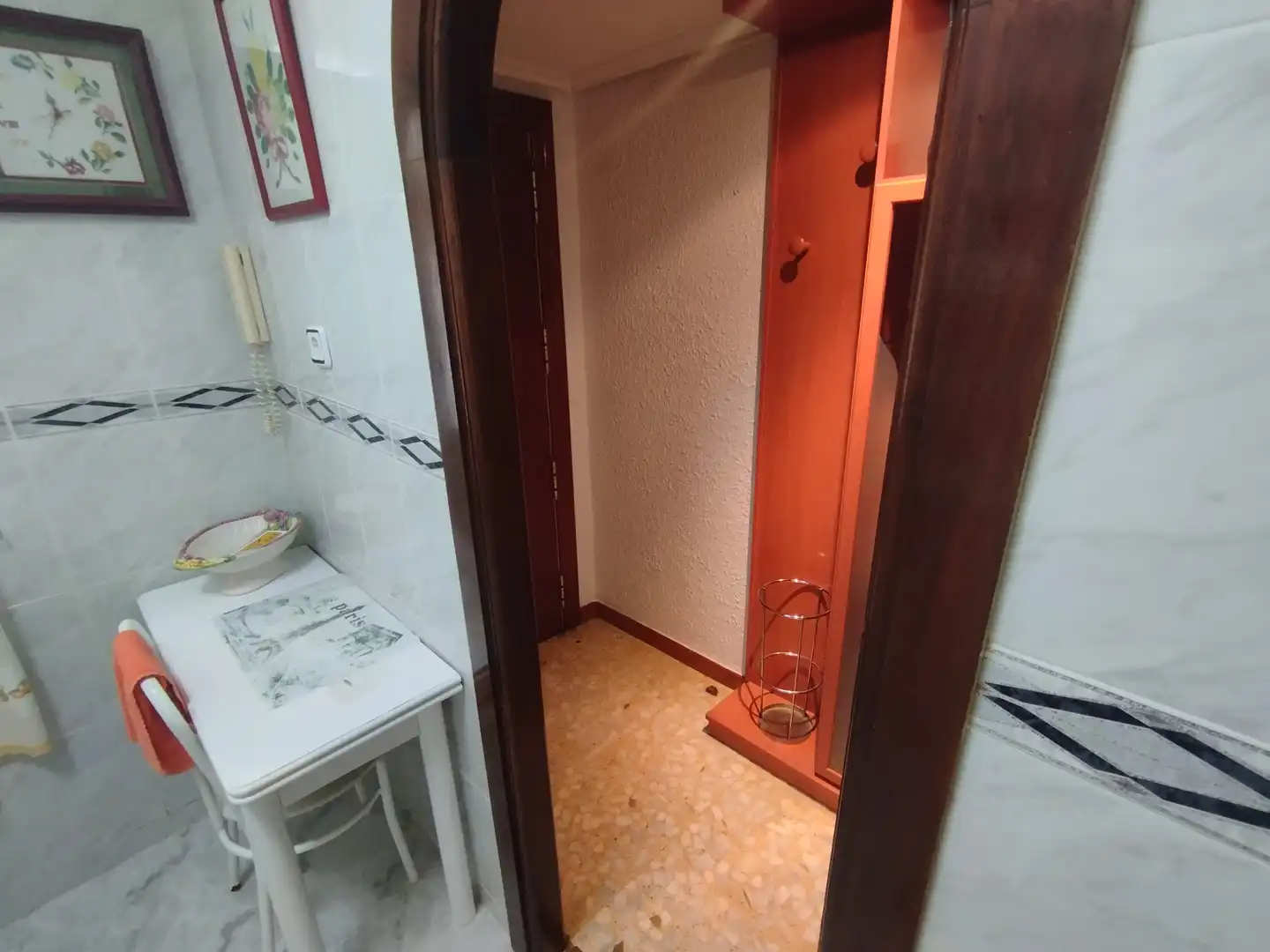 Wohnung zum Verkauf in Zaragoza mit Heizung, Terrasse und Möbliert