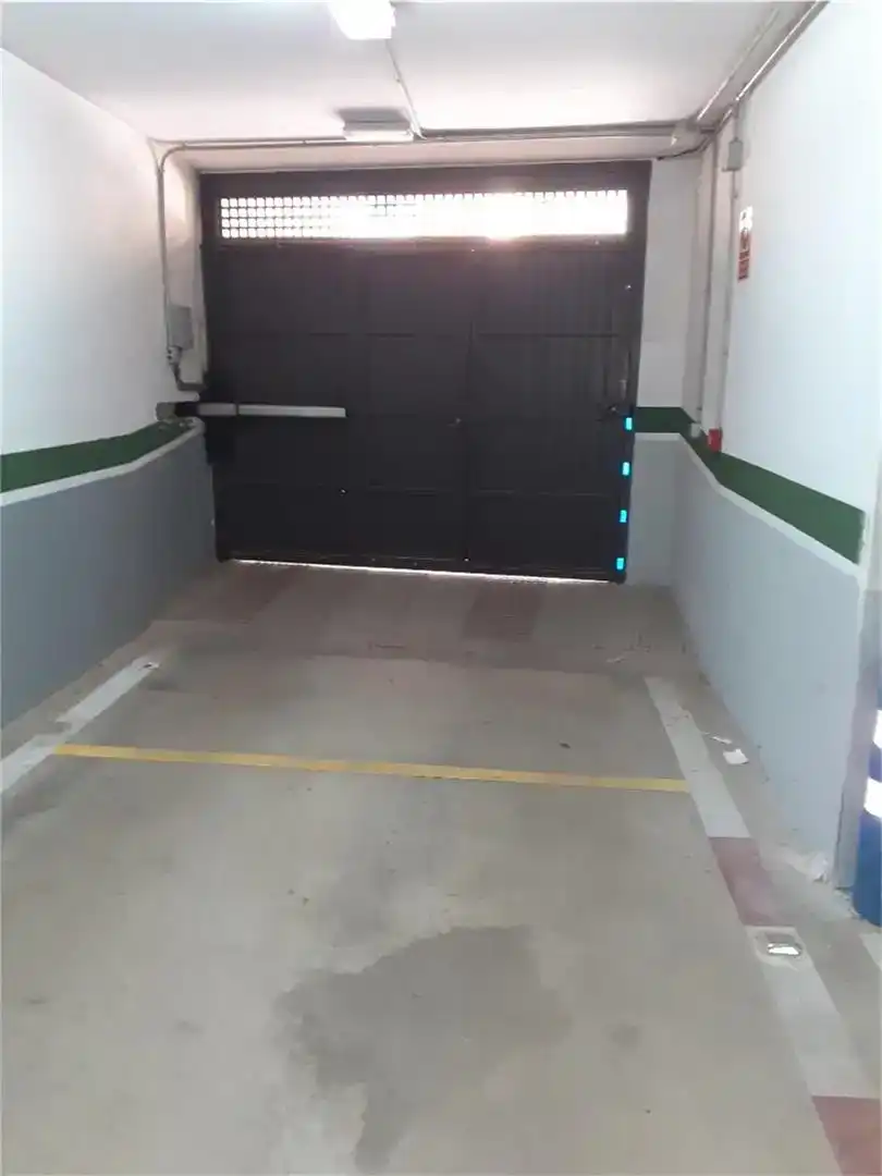 Parkplatz von Garage zum Verkauf in Benalúa