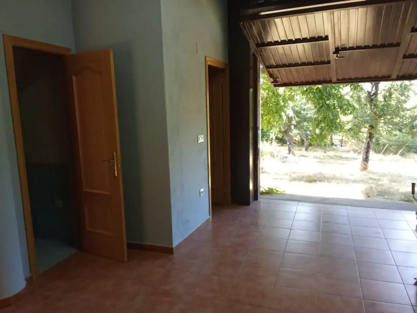Casa adosada en venda en San Justo amb Jardí privat, Traster i Moblat