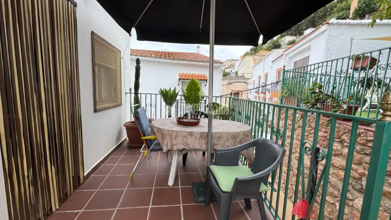 Vista exterior de Casa adosada en venda en Murtas amb Jardí privat