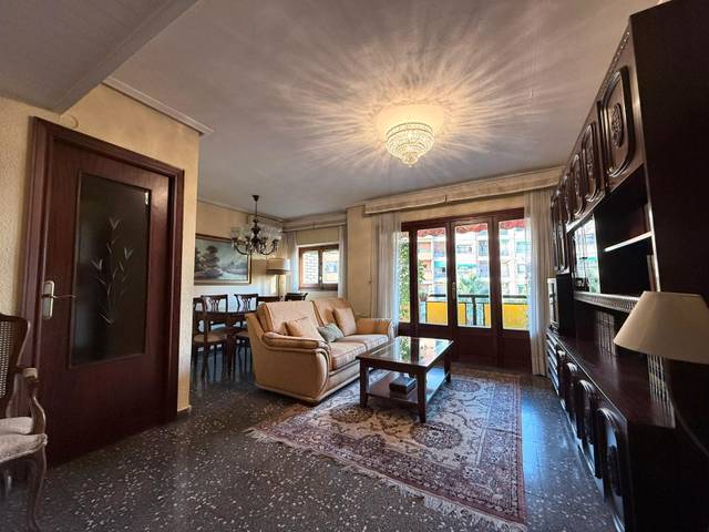 Piso en Venta en Avinguda de la Constitució en Marxalenes