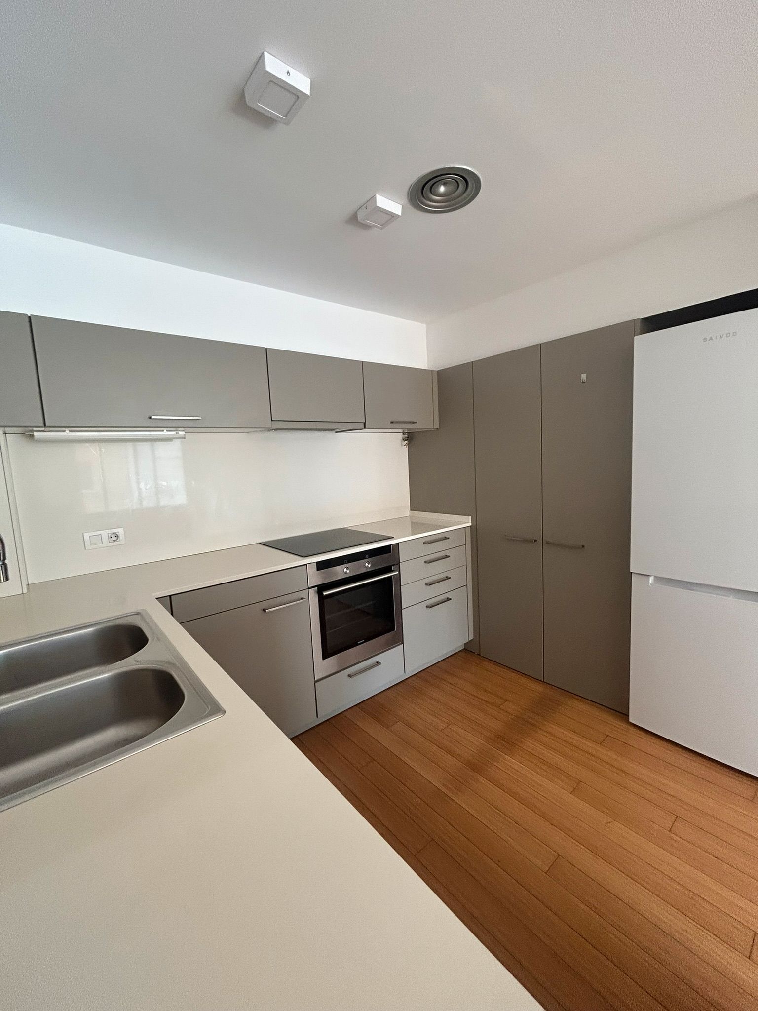 Pis de lloguer a de Paco Mutlló, Creu Alta