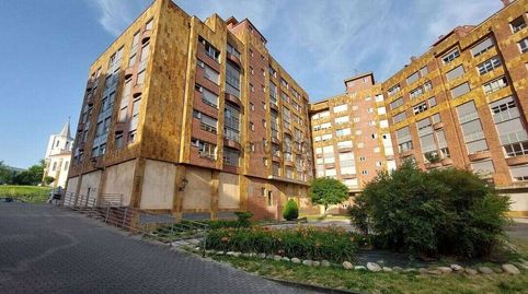 Foto 2 de Piso en venta en Avenida Roma, HUCA - La Cadellada, Oviedo