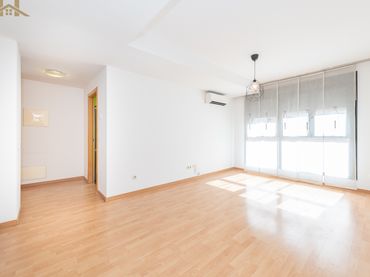 Flat with pool for sale in Avenida Juan Pablo II