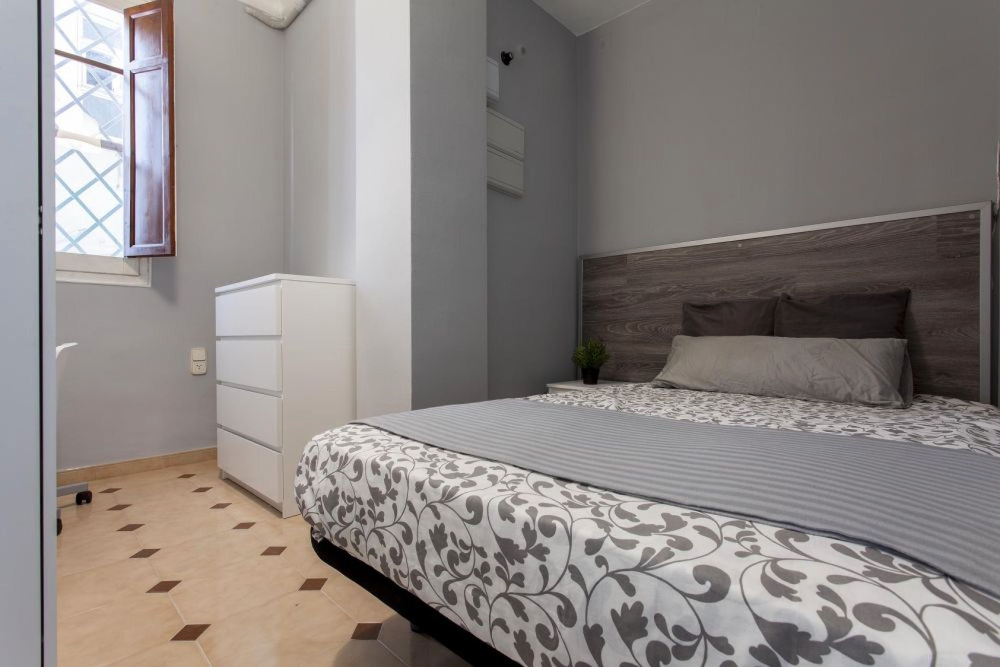 Pis per a compartir a N/A, Gran Via