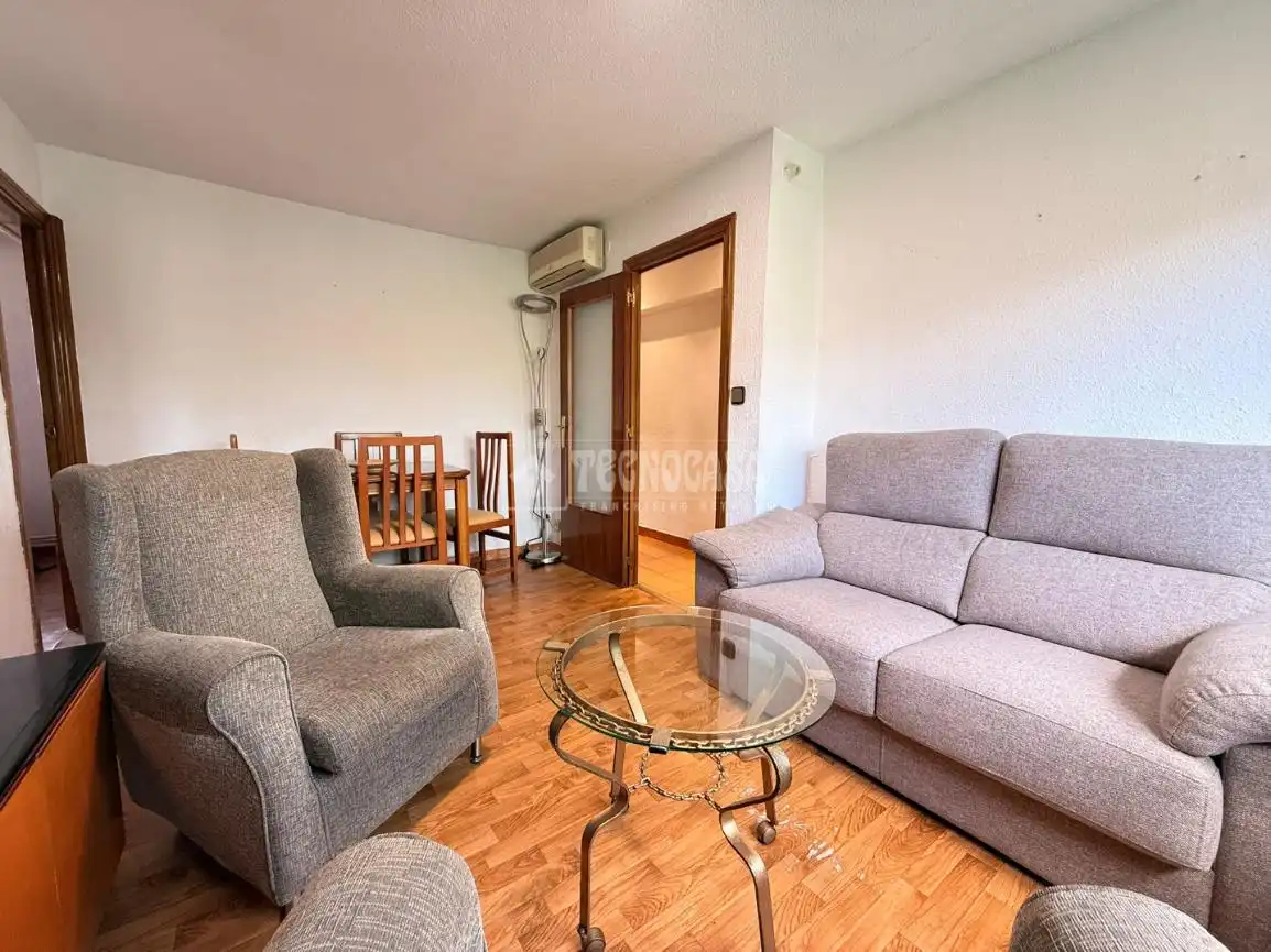 Living room of Flat for sale in Madrid