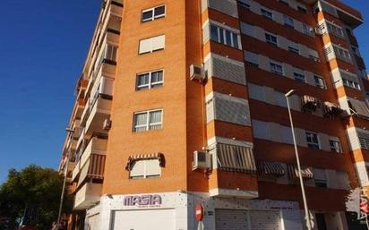 Vista exterior de Pis en venda en San Vicente del Raspeig / Sant Vicent del Raspeig amb Terrassa i Balcó