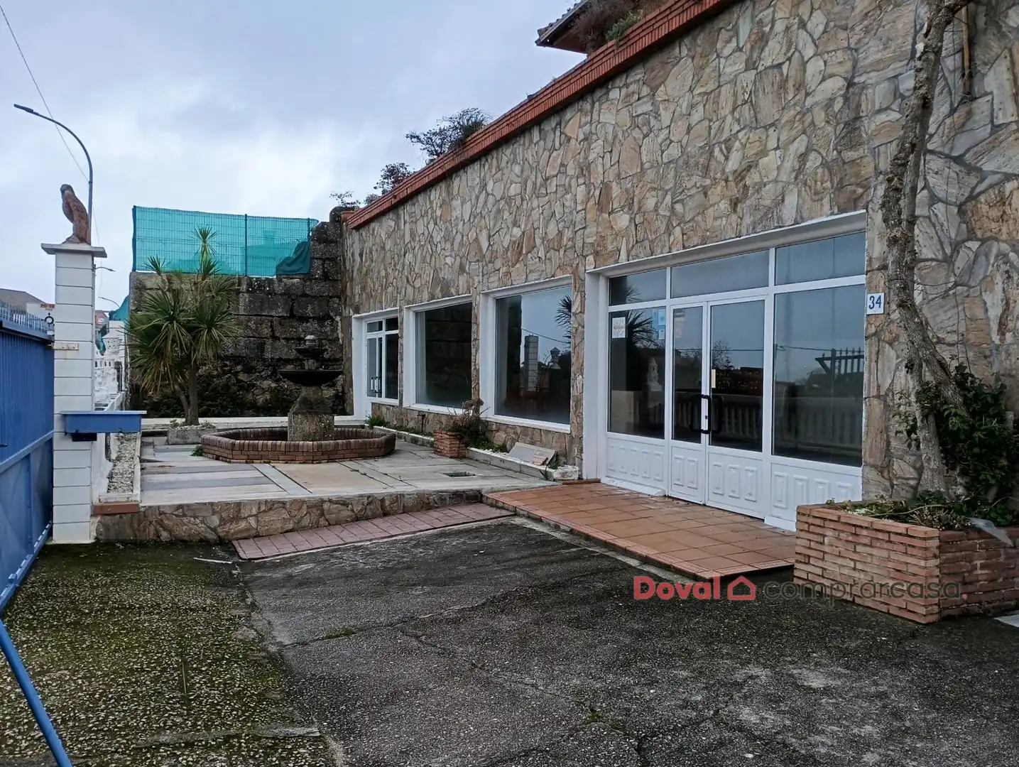 Vista exterior de Local de alquiler en Nigrán