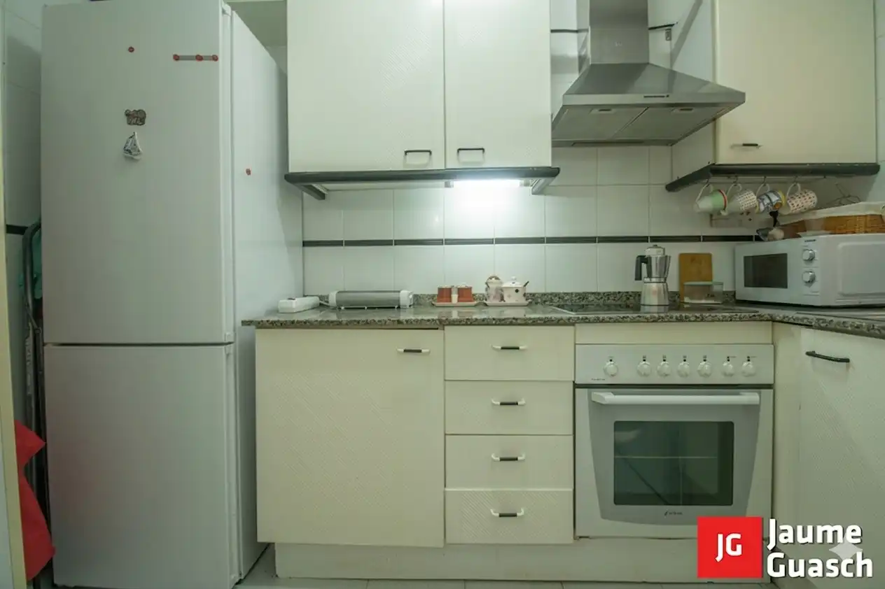 Apartamento en venta en N-340, 152, Barri Marítim