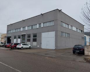 Vista exterior de Oficina en venda en Cistérniga amb Aire condicionat, Internet i Alarma