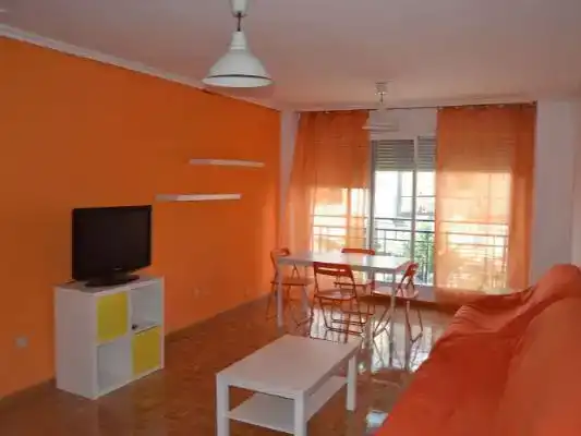 Sala d'estar de Pis de lloguer en Getafe amb Parquet i Moblat