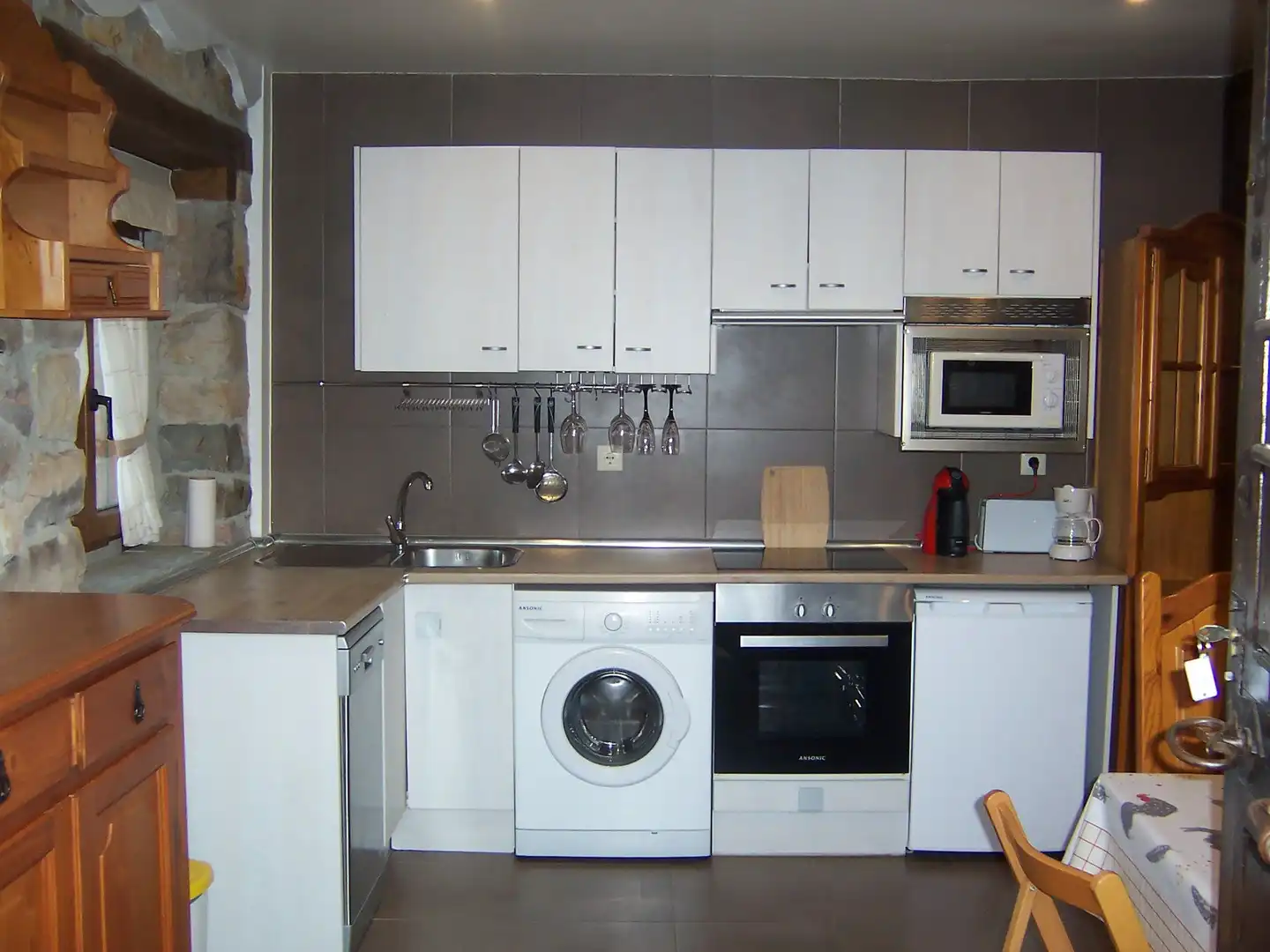 Cocina de Casa o chalet en venta en Soba con Jardín privado, Terraza y Amueblado