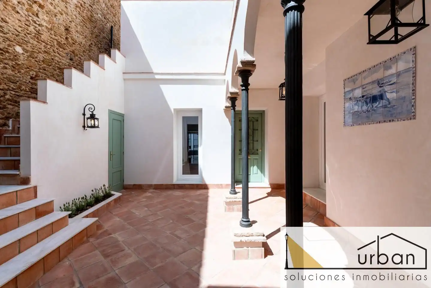 Houses for sale in Chipiona  with Private garden