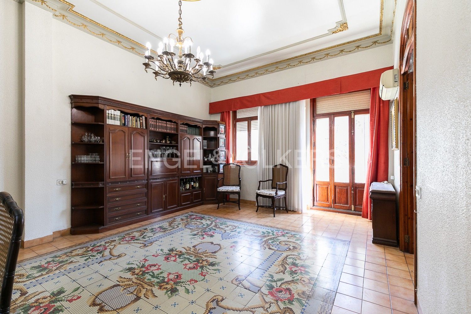 Living room of Flat for sale in  Valencia Capital  with Air Conditioner, Heating and Storage room