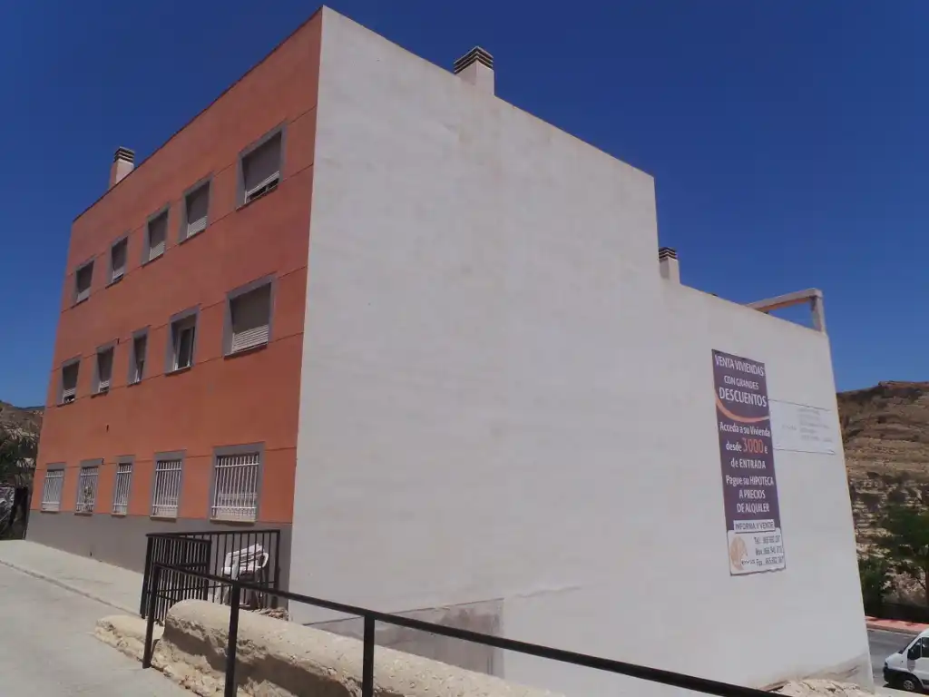 Vista exterior de Piso en venta en Agost