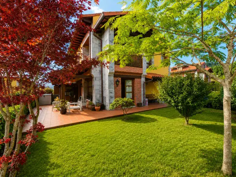 Jardín de Casa o chalet en venta en Ribadedeva con Calefacción, Jardín privado y Terraza