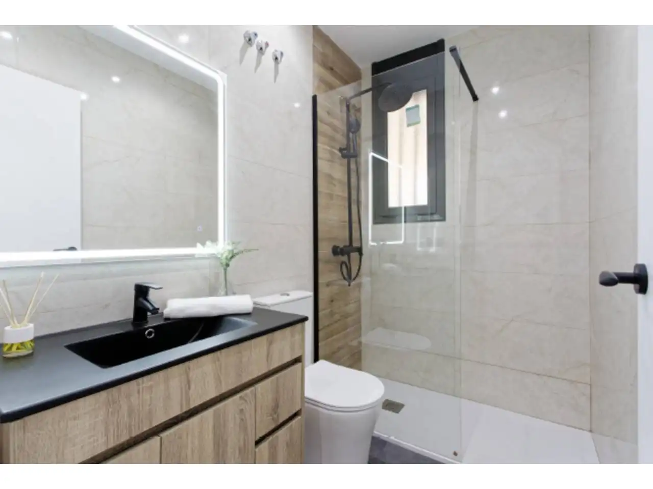 Badezimmer von Maisonette zum Verkauf in Palamós mit Möbliert und Balkon