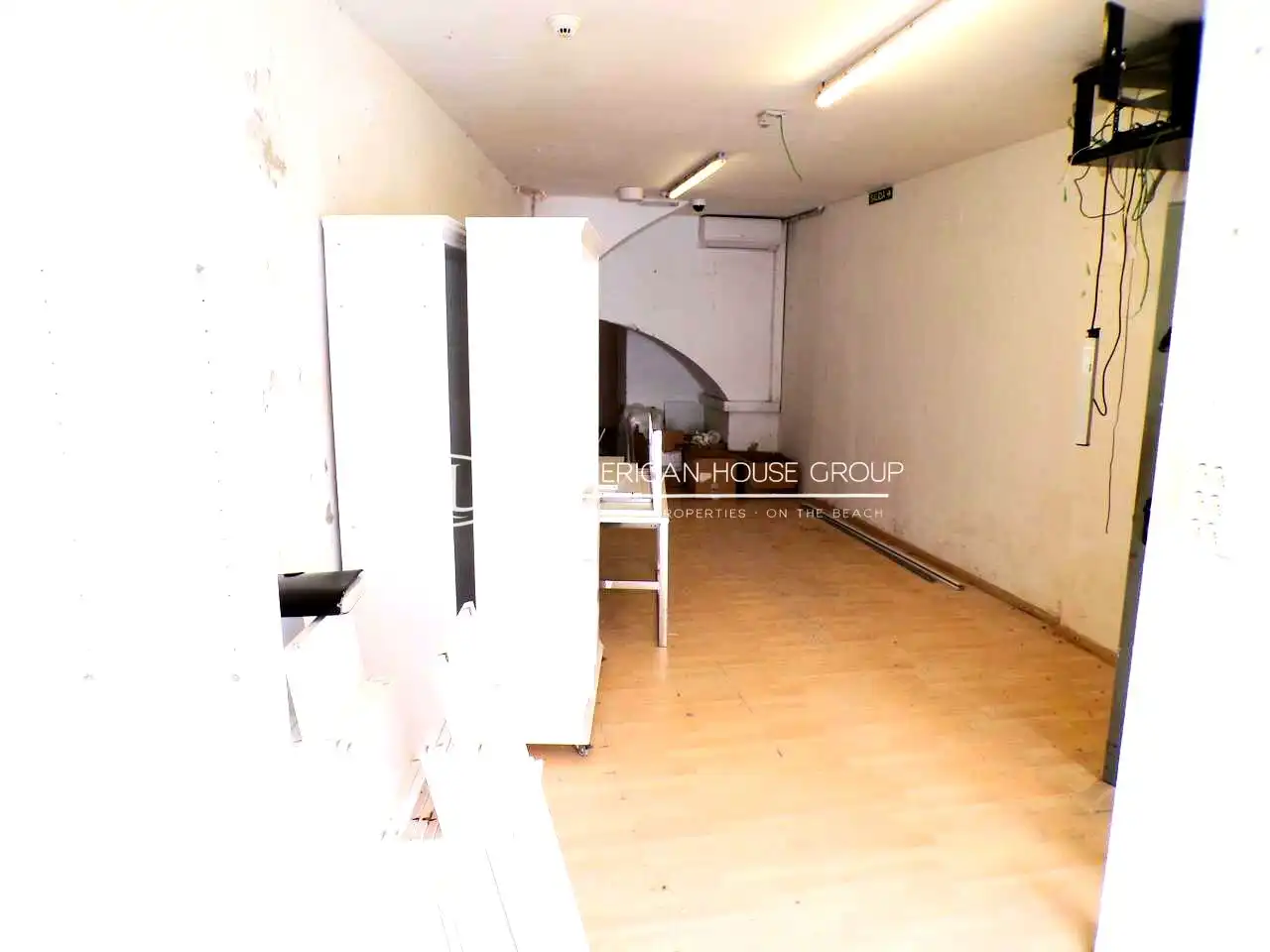 Local comercial de lloguer a Núcleo urbano, imagen 2