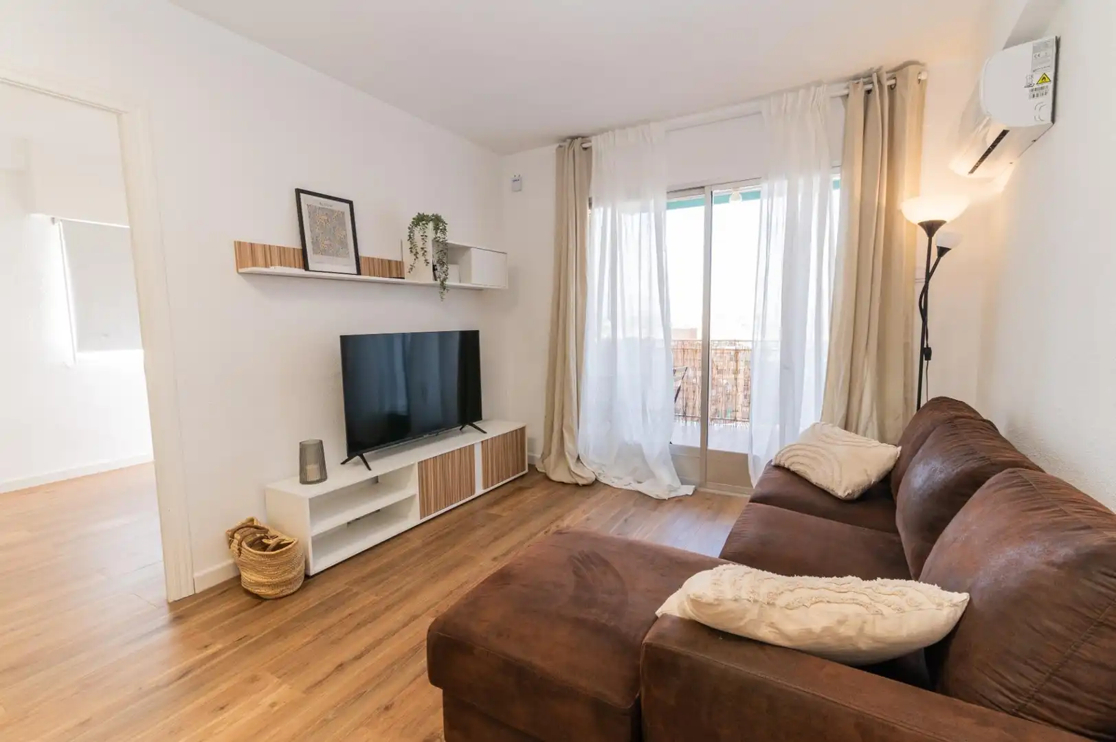 Living room of Attic for rent in Granada  with Terrace and Furnished