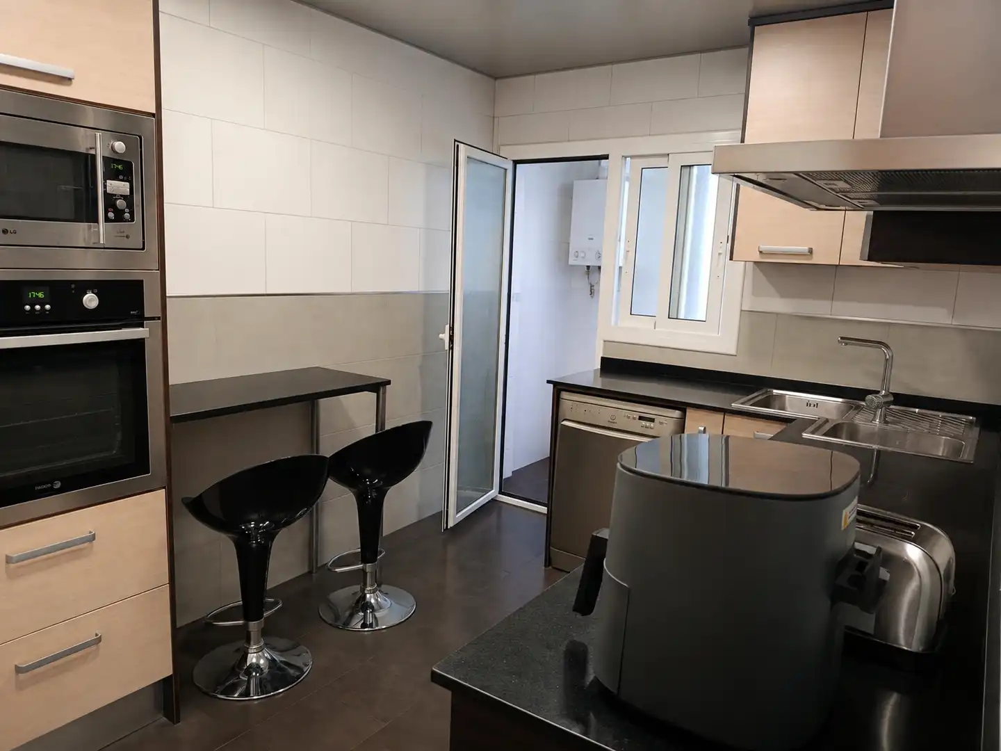 Kitchen of Flat for sale in Badalona  with Air Conditioner and Balcony