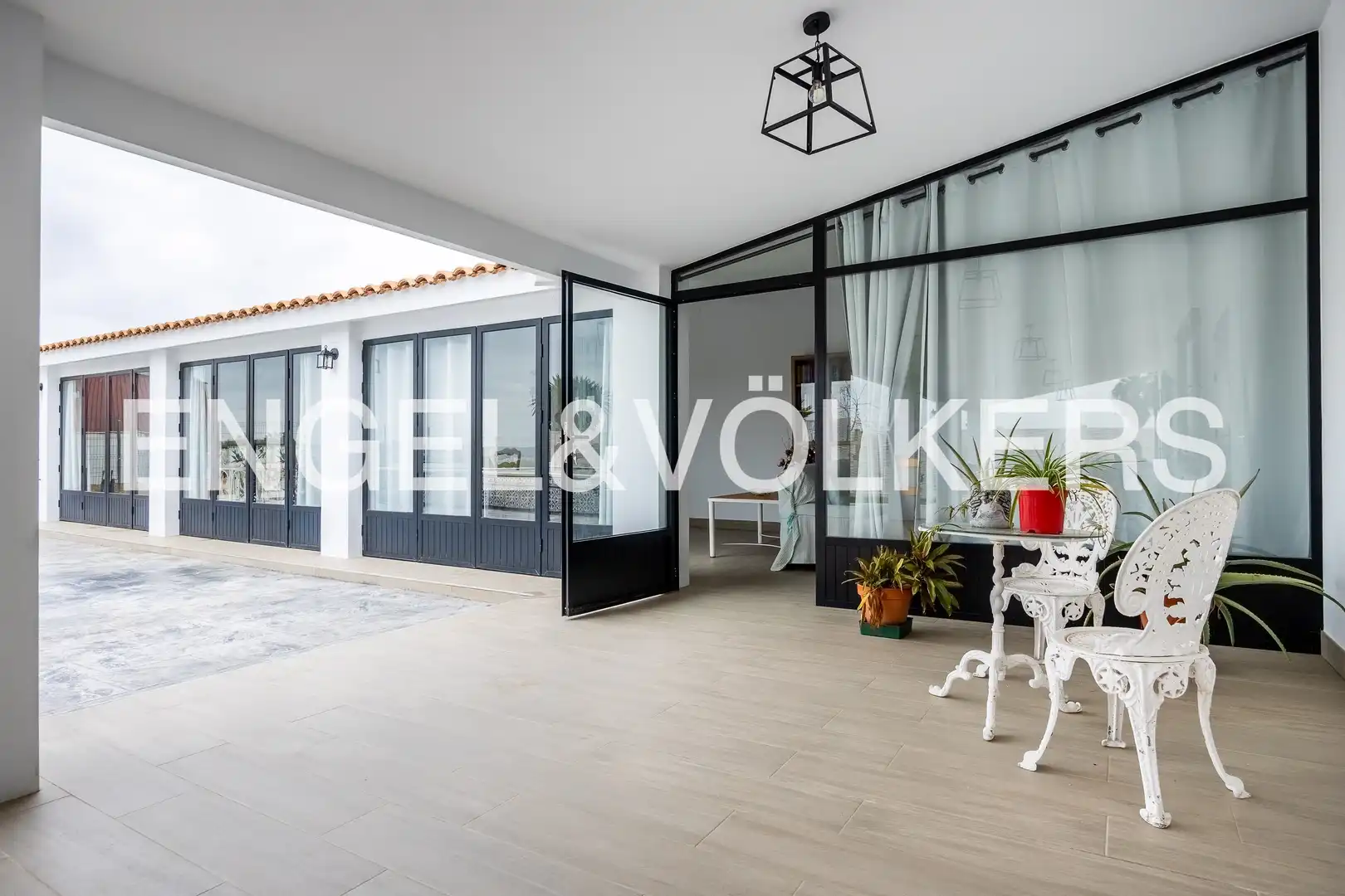Terraza de Finca rústica en venta en Lora del Río con Aire acondicionado, Calefacción y Jardín privado