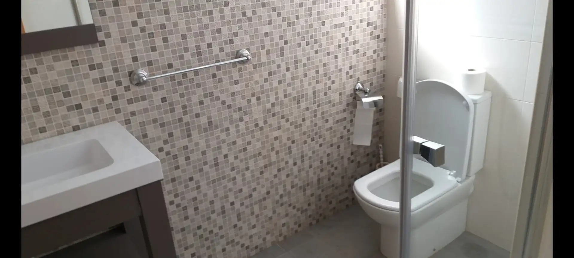 Bathroom of Houses for sale in Rota  with Air Conditioner, Private garden and Swimming Pool