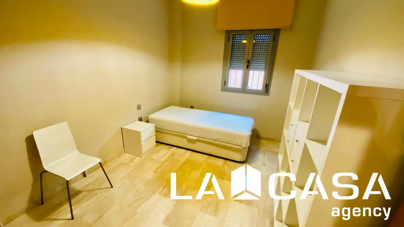 Wohnung zur Miete in Calle BOTICA, Arenal - La Pólvora