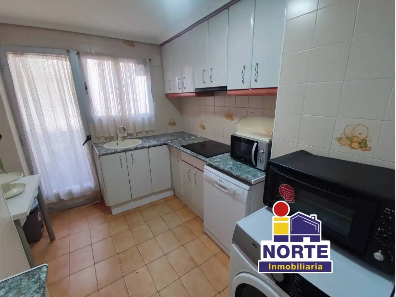 Flat with terrace to rent in Zona Nord, imagen 10
