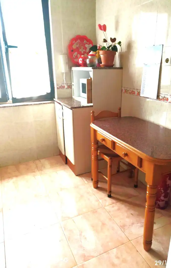 Flat for rent in Camino de la Tejerona, Ceares