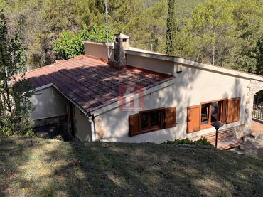 Chalet con piscina en venta en Querol