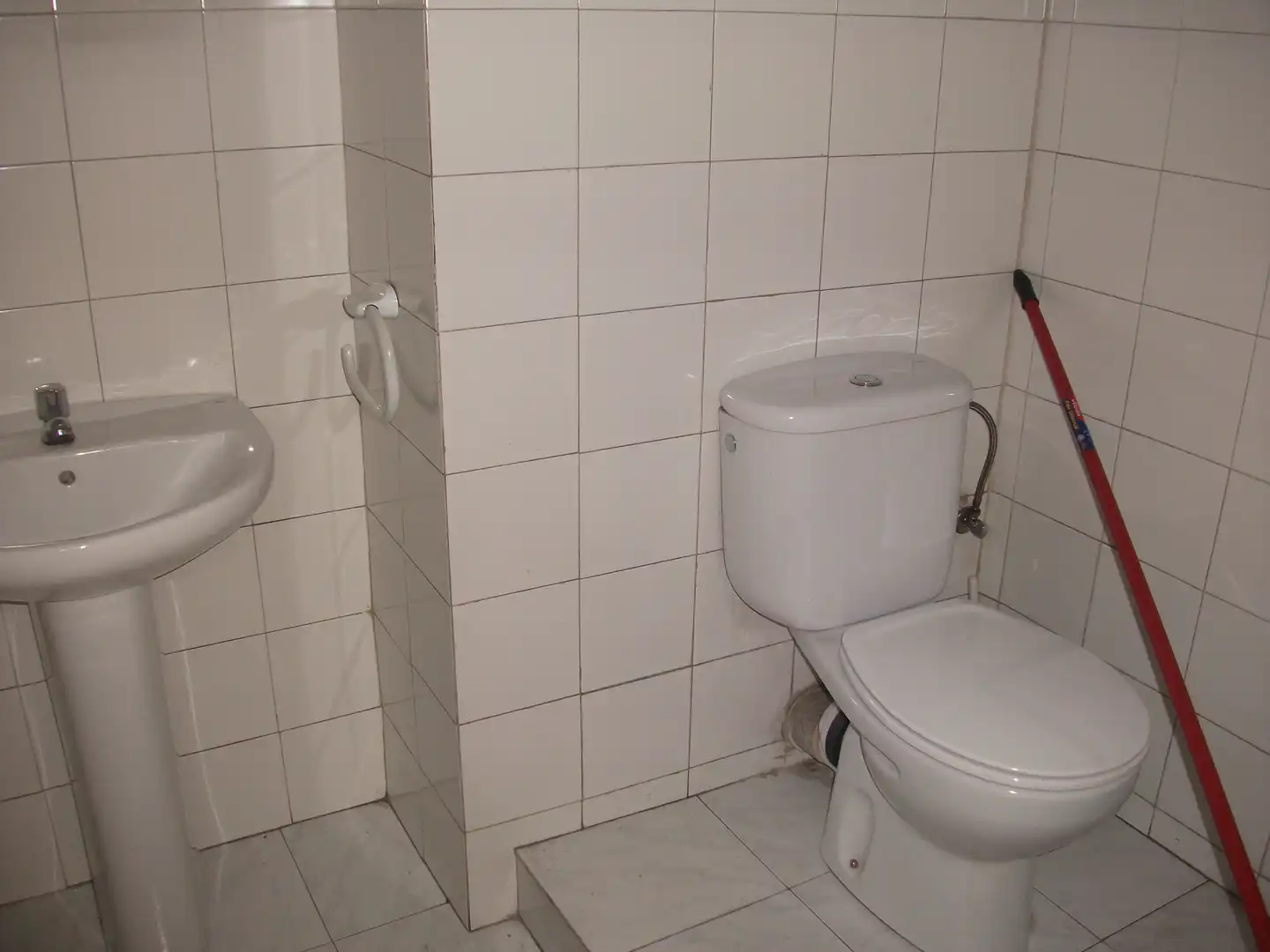 Baño de Local en venta en Vigo 