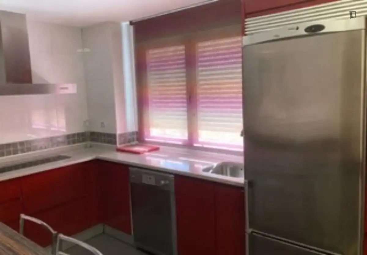Cocina de Casa o chalet para compartir en Arroyomolinos (Madrid) con Amueblado, Horno y Internet