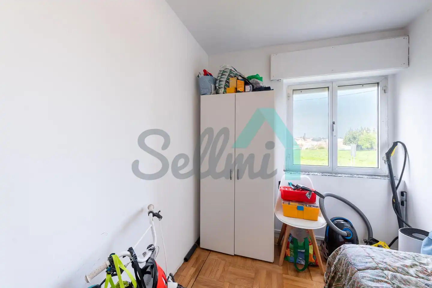 Habitación de Planta baja en venta en Avilés con Calefacción, Parquet y Trastero