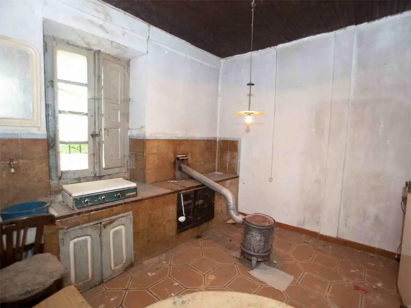 Cuina de Casa adosada en venda en Membibre de la Hoz amb Moblat