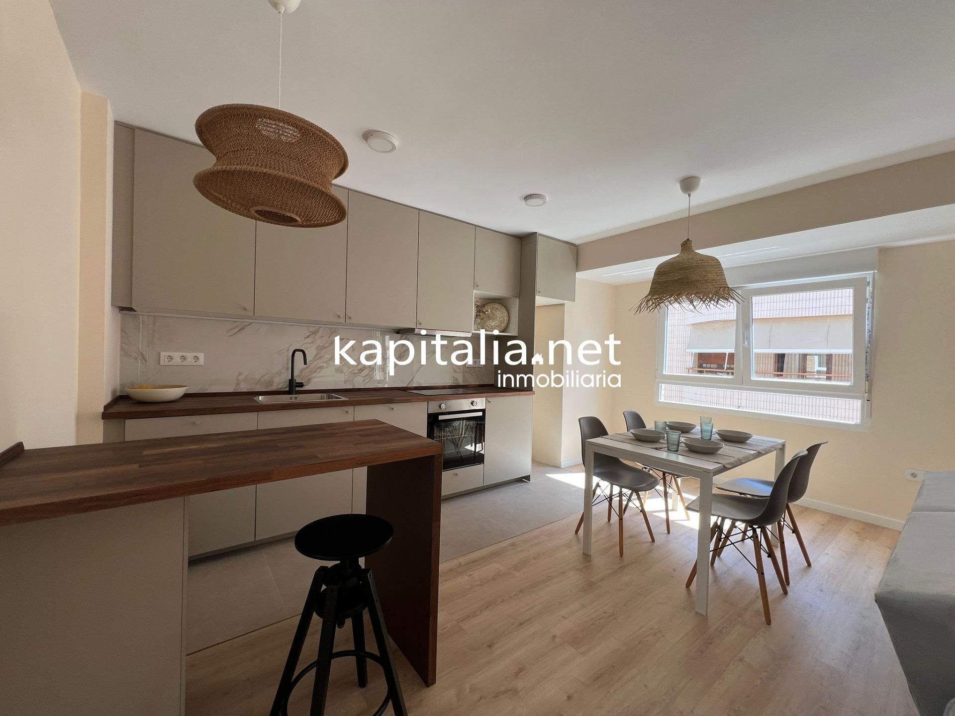 Cocina de Piso en venta en Ontinyent con Parquet y Trastero