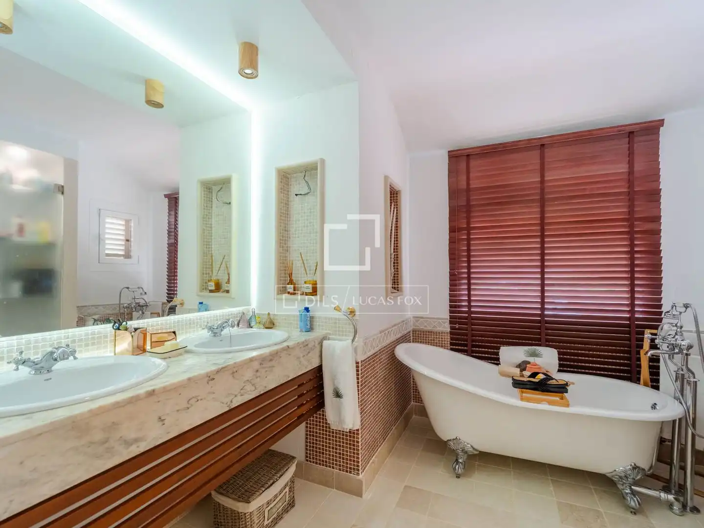 Bathroom of Houses for rent in L'Eliana  with Air Conditioner, Heating and Private garden