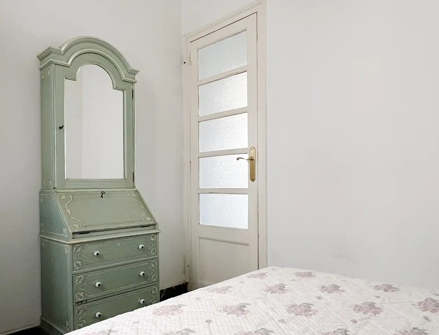 Habitación de Piso en venta en Valencia con Amueblado