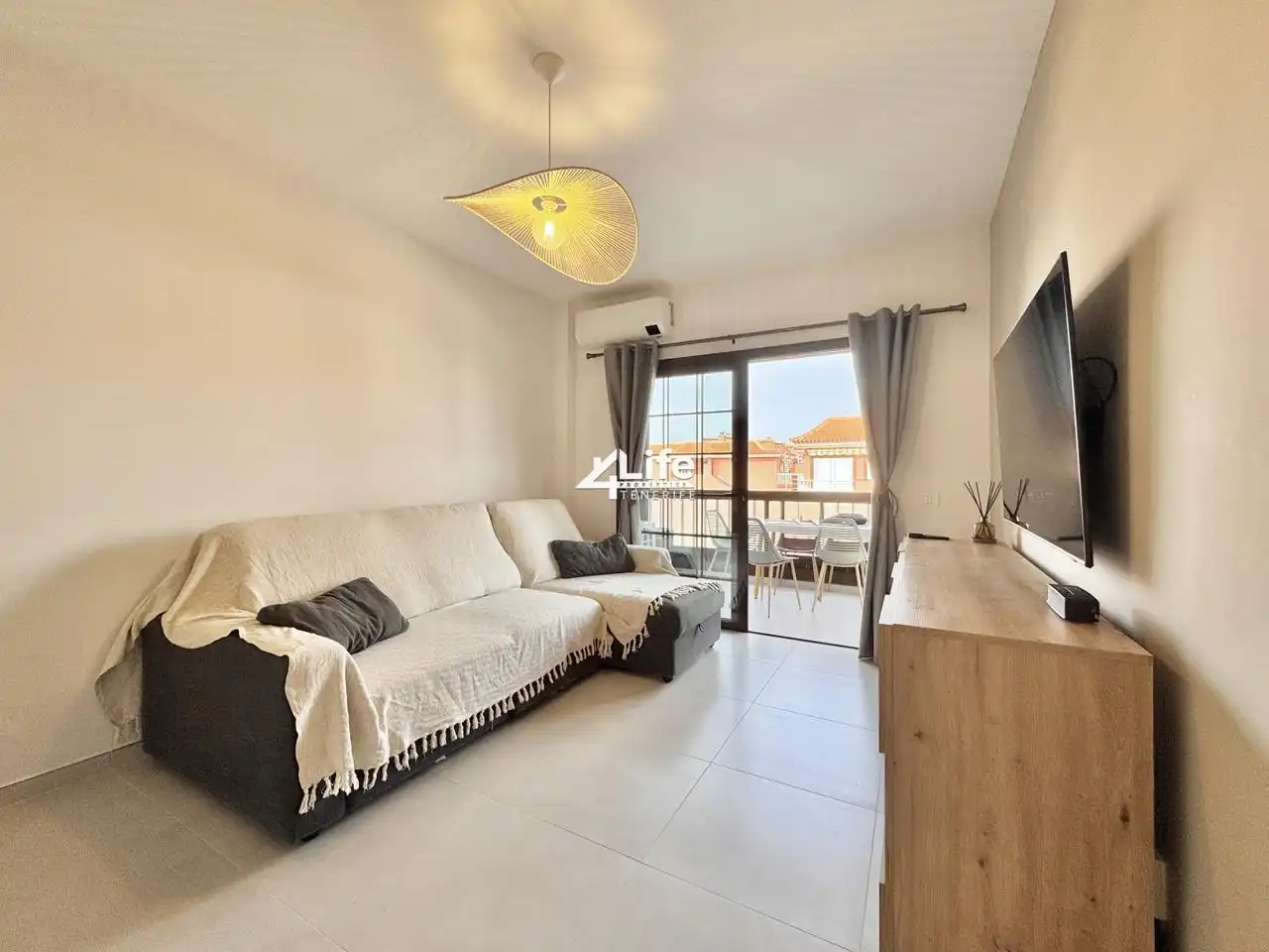 Apartment with pool for sale in Calle Odisea, imagen 5