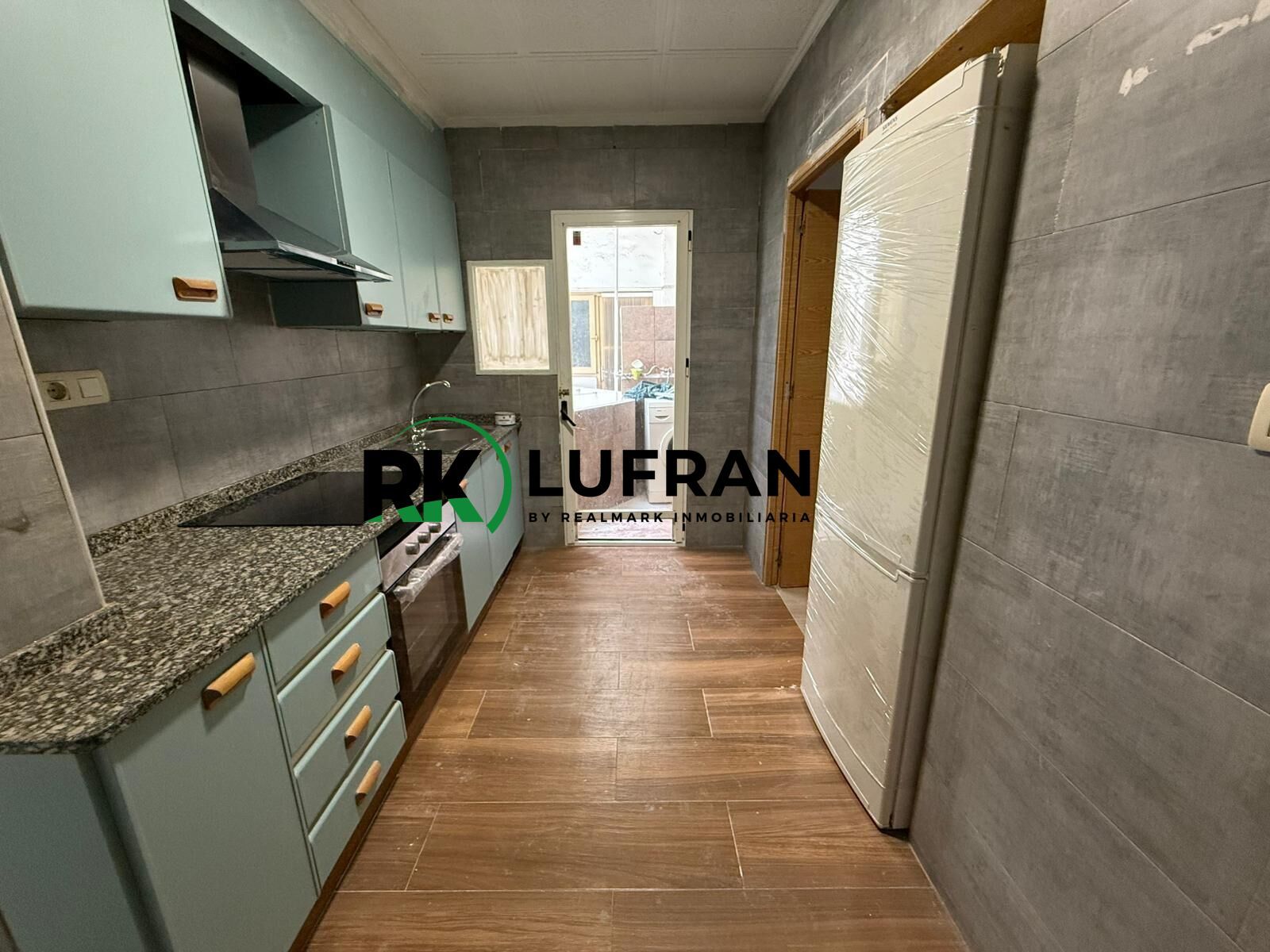 Kitchen of Flat for sale in Elda  with Balcony