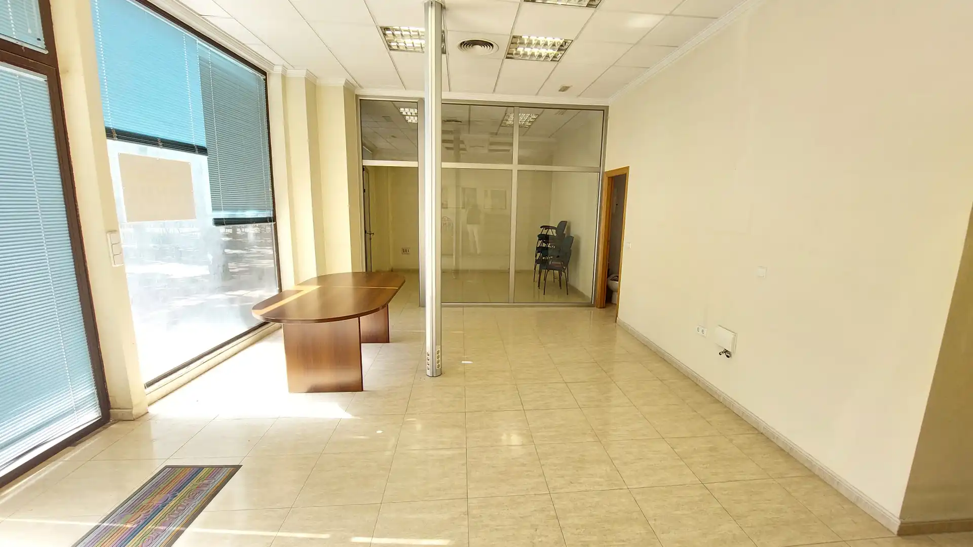 Local comercial en venda a Calle Bartolejos, imagen 4