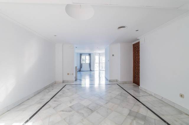 Casa adosada en Venta en Camino de los Neveros - Serrallo