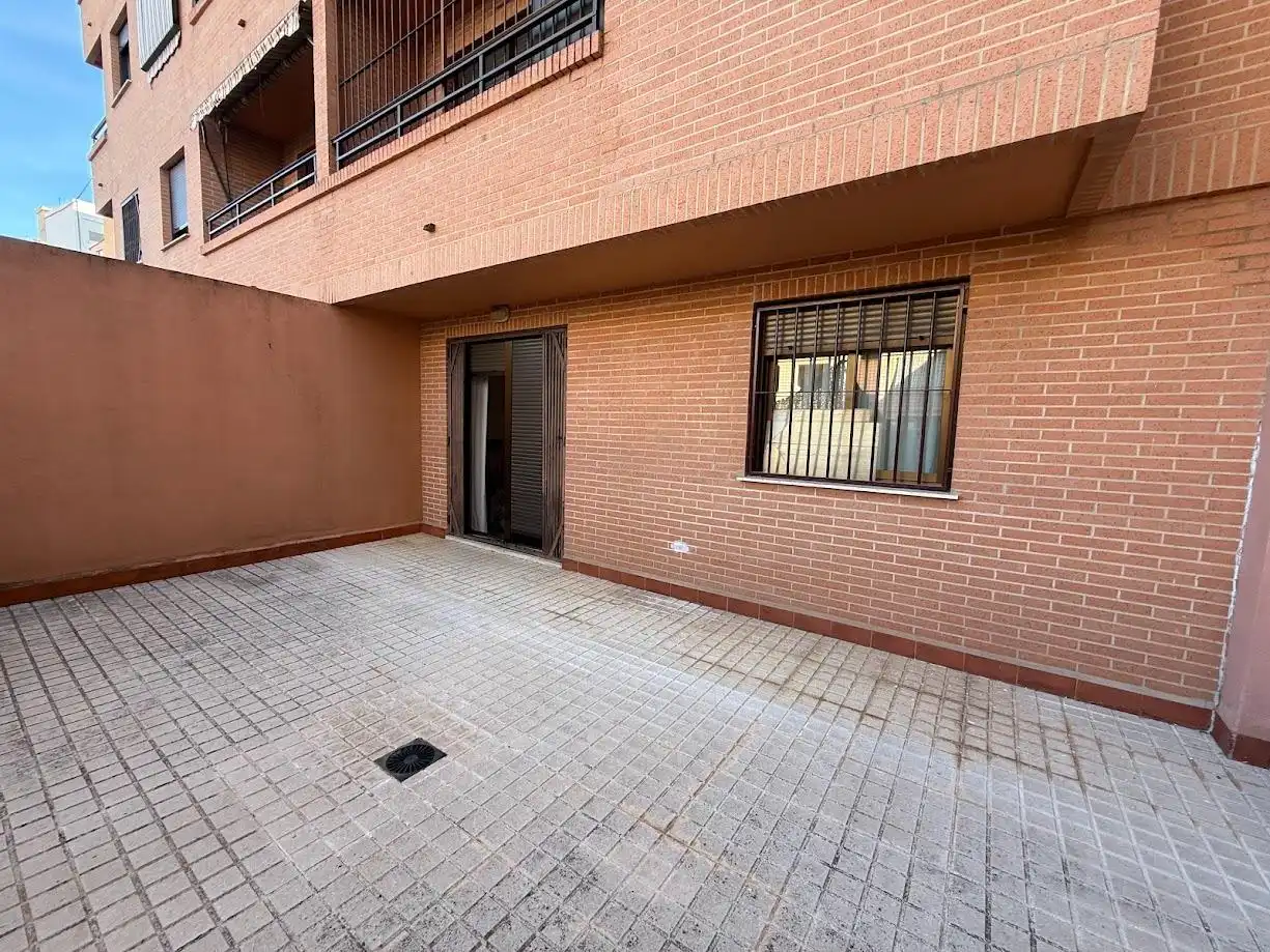 Exterior view of Flat for rent in Mislata  with Furnished and Balcony