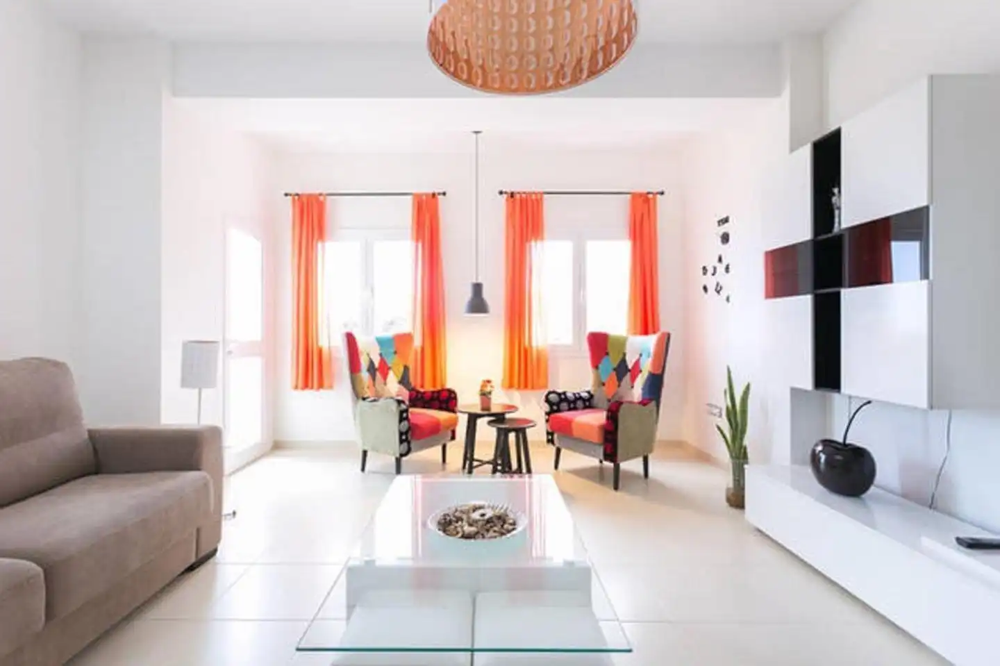 Sala de estar de Apartamento de alquiler en San Cristóbal de la Laguna con Terraza, Amueblado y Piscina comunitaria