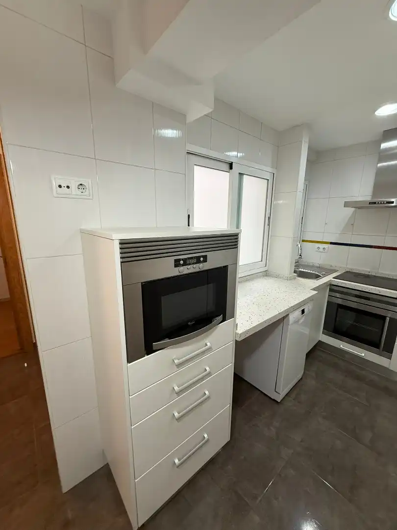 Cocina de Piso en venta en Oviedo  con Calefacción