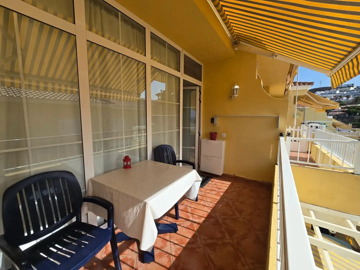 Terraza de Apartamento de alquiler en Mogán con Amueblado, Balcón y Piscina comunitaria